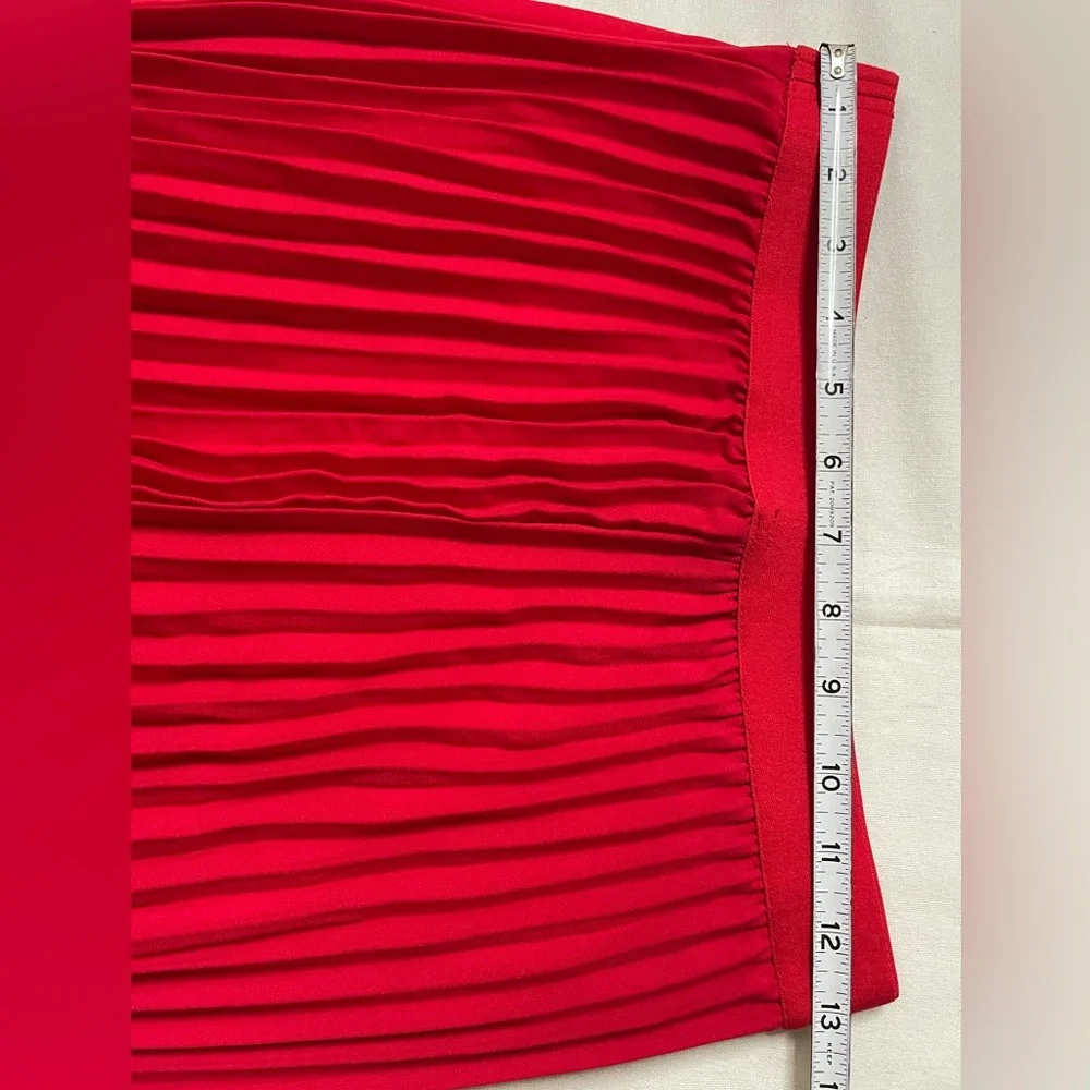 Kate Kasin Red Pleated elastic waist A line Skirt